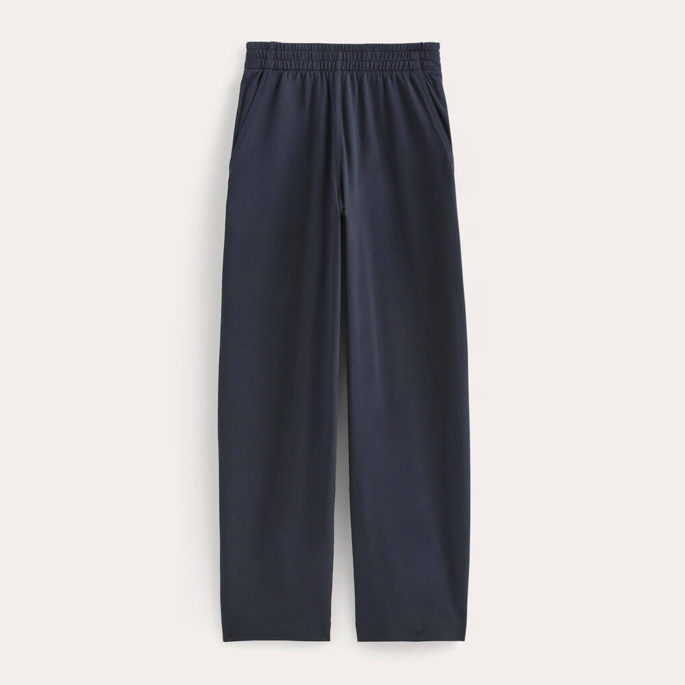 Everlane Women's Off-Duty Barrel Pant in Navy, Size Medium